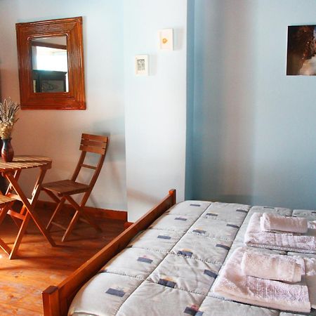 Bed and Breakfast Aperanti Agrotourism Pera Orinis Habitación foto