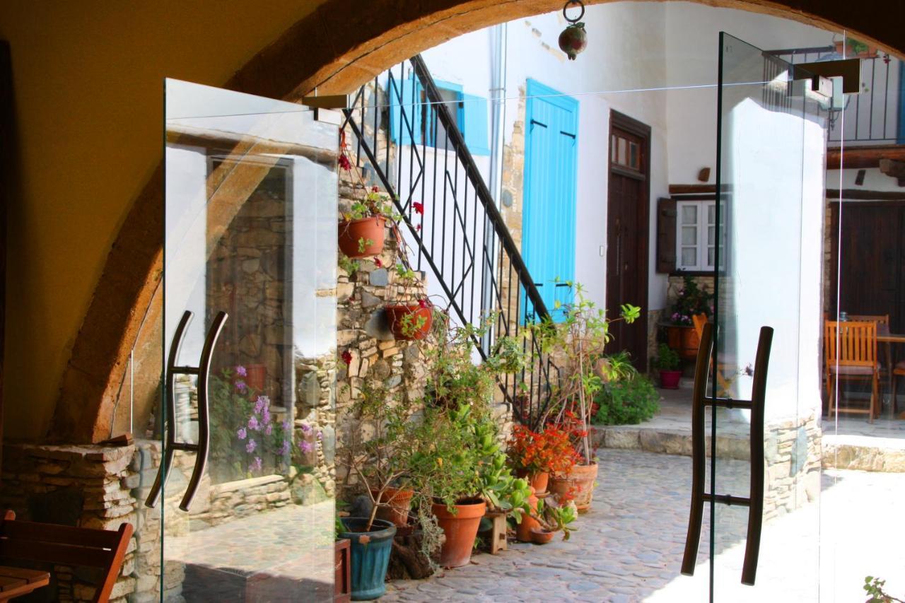 Bed and Breakfast Aperanti Agrotourism Pera Orinis Exterior foto