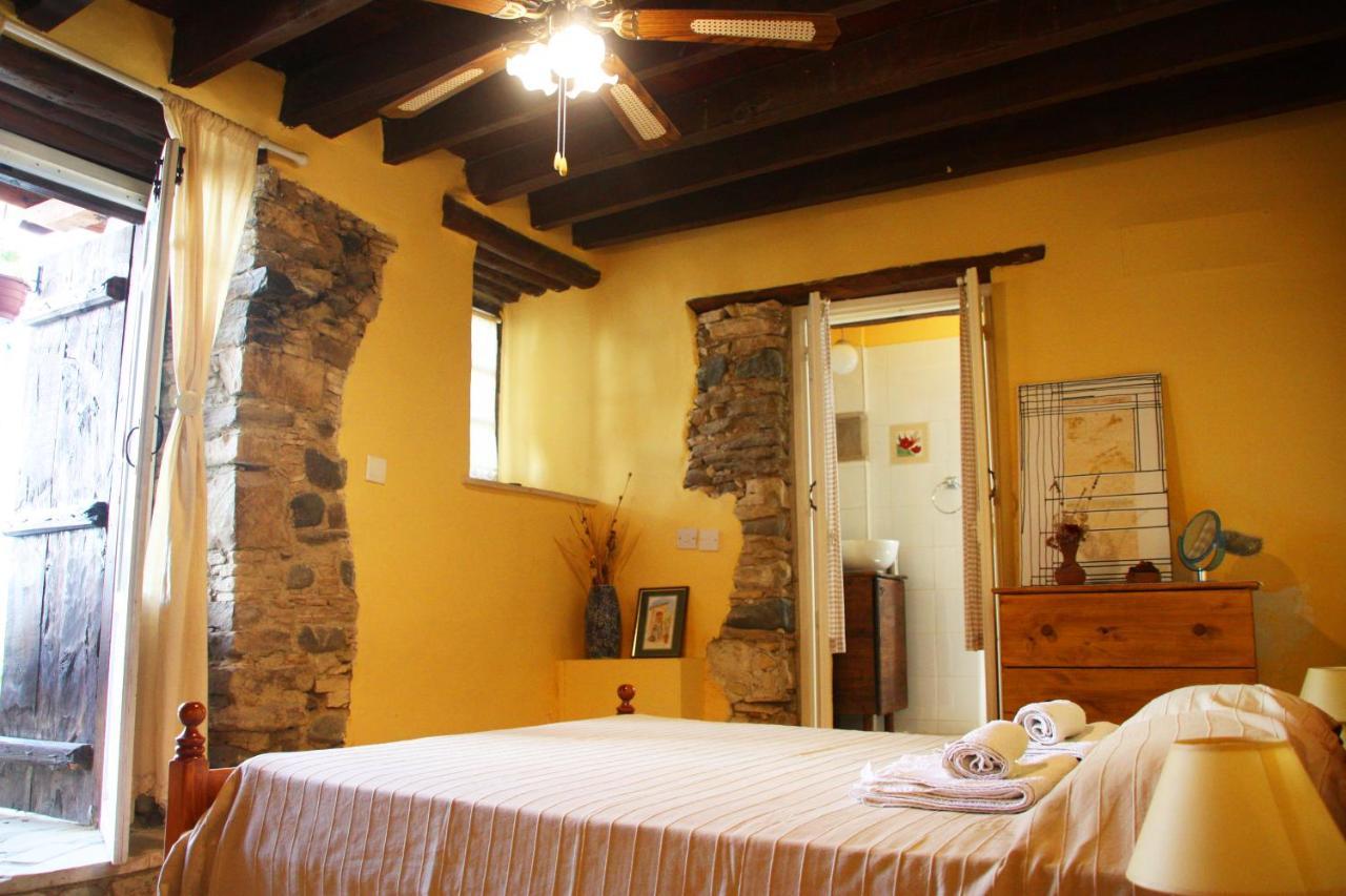 Bed and Breakfast Aperanti Agrotourism Pera Orinis Exterior foto