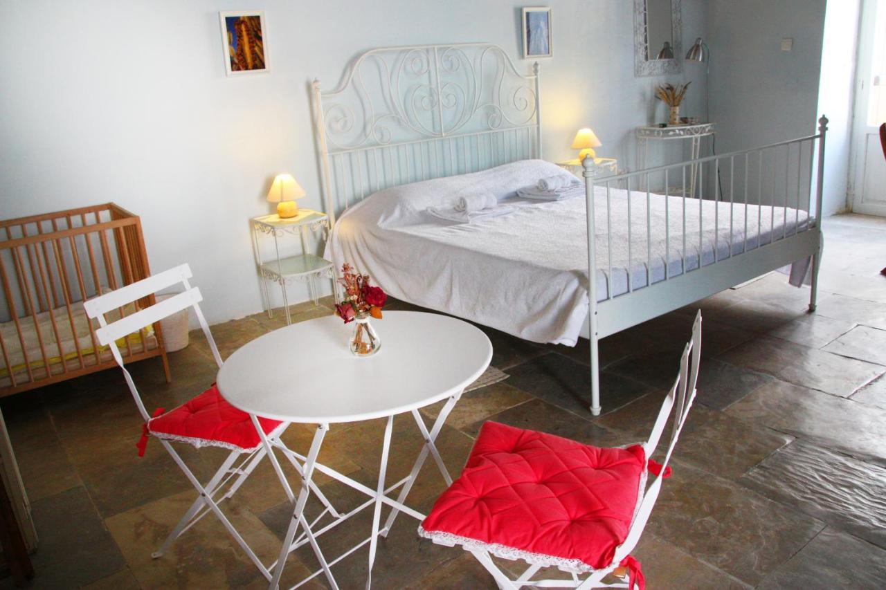 Bed and Breakfast Aperanti Agrotourism Pera Orinis Habitación foto
