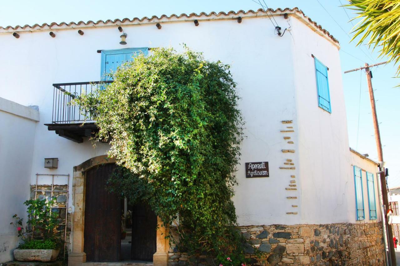 Bed and Breakfast Aperanti Agrotourism Pera Orinis Exterior foto